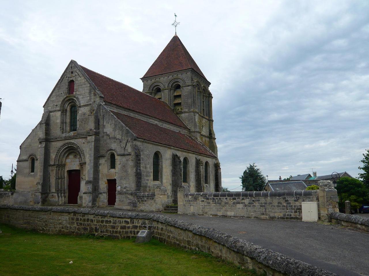 Eglise St Quentin de Berzy le Sec XIIè et début XIIè siècle