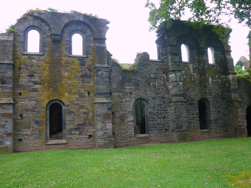 Abbaye de Villers la Ville. cellier 