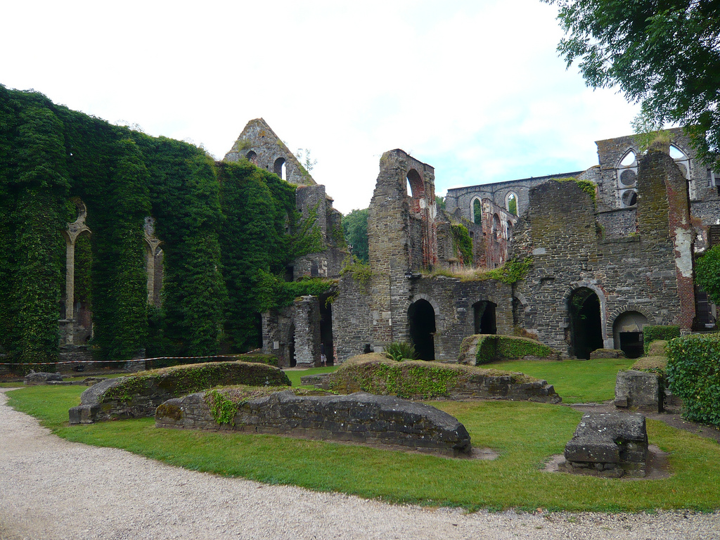 Abbaye de Villers la Ville. province du brabant wallon