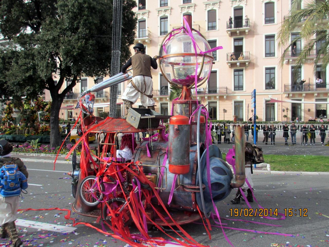 Bataille de fleurs à Nice 2014 (51)