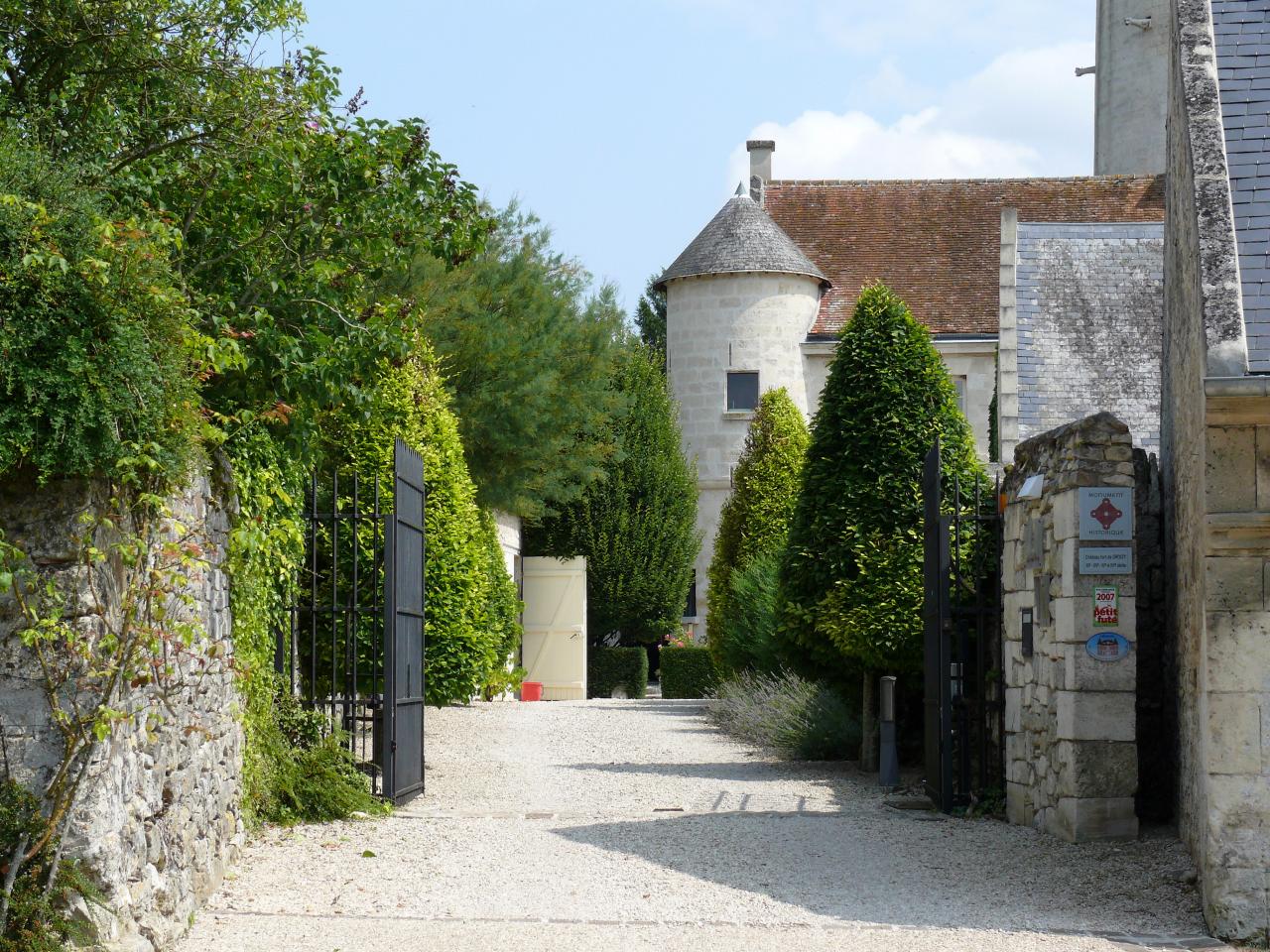 Château et donjon de Droizy (Aisne)