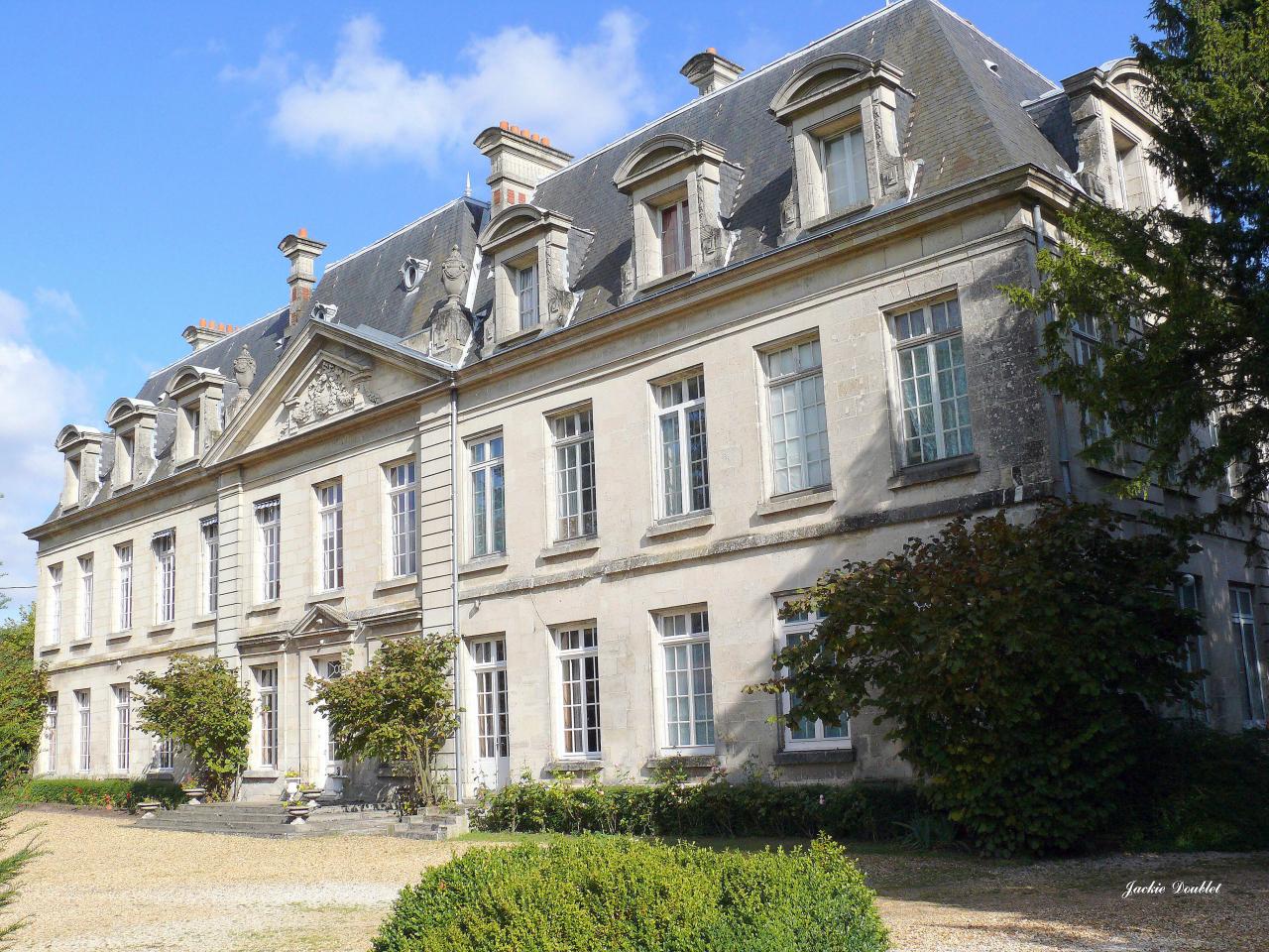 Château le Vaux Fourché (18)