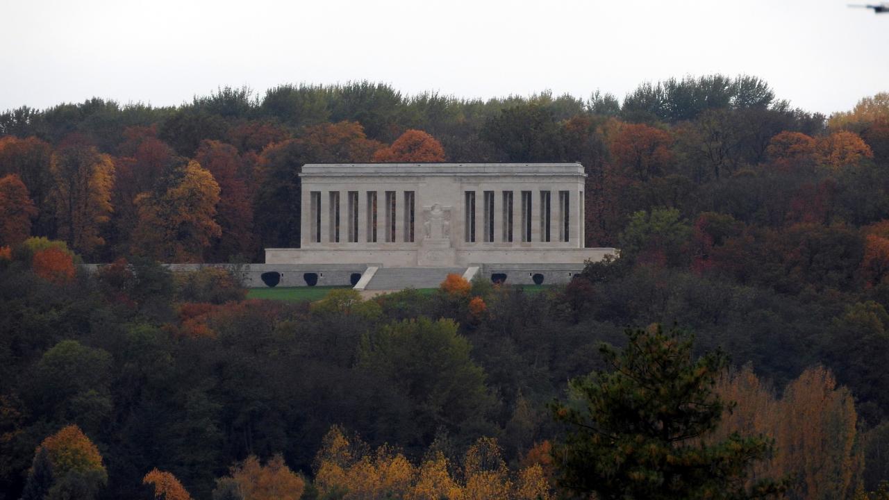 Château Médiéval à Château-Thierry) 