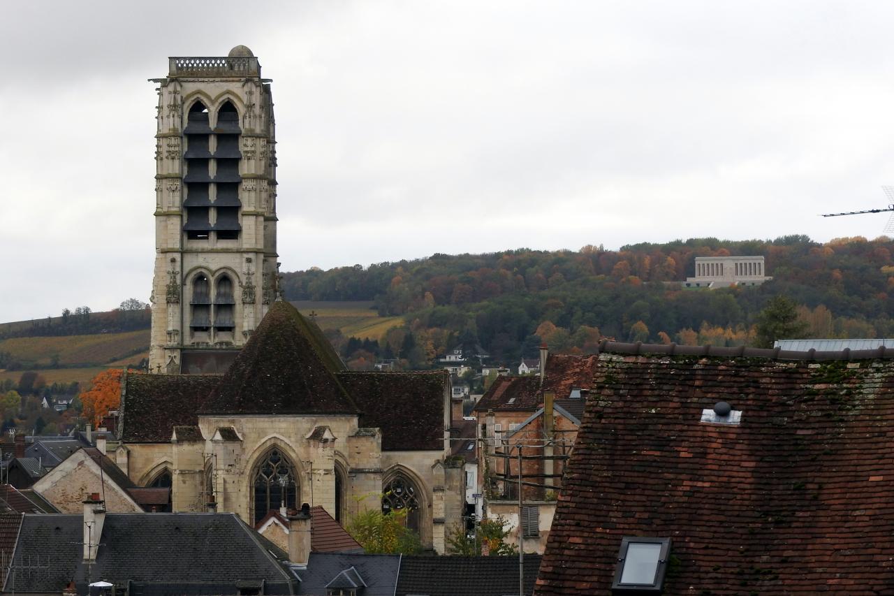 Château Médiéval à Château-Thierry) 