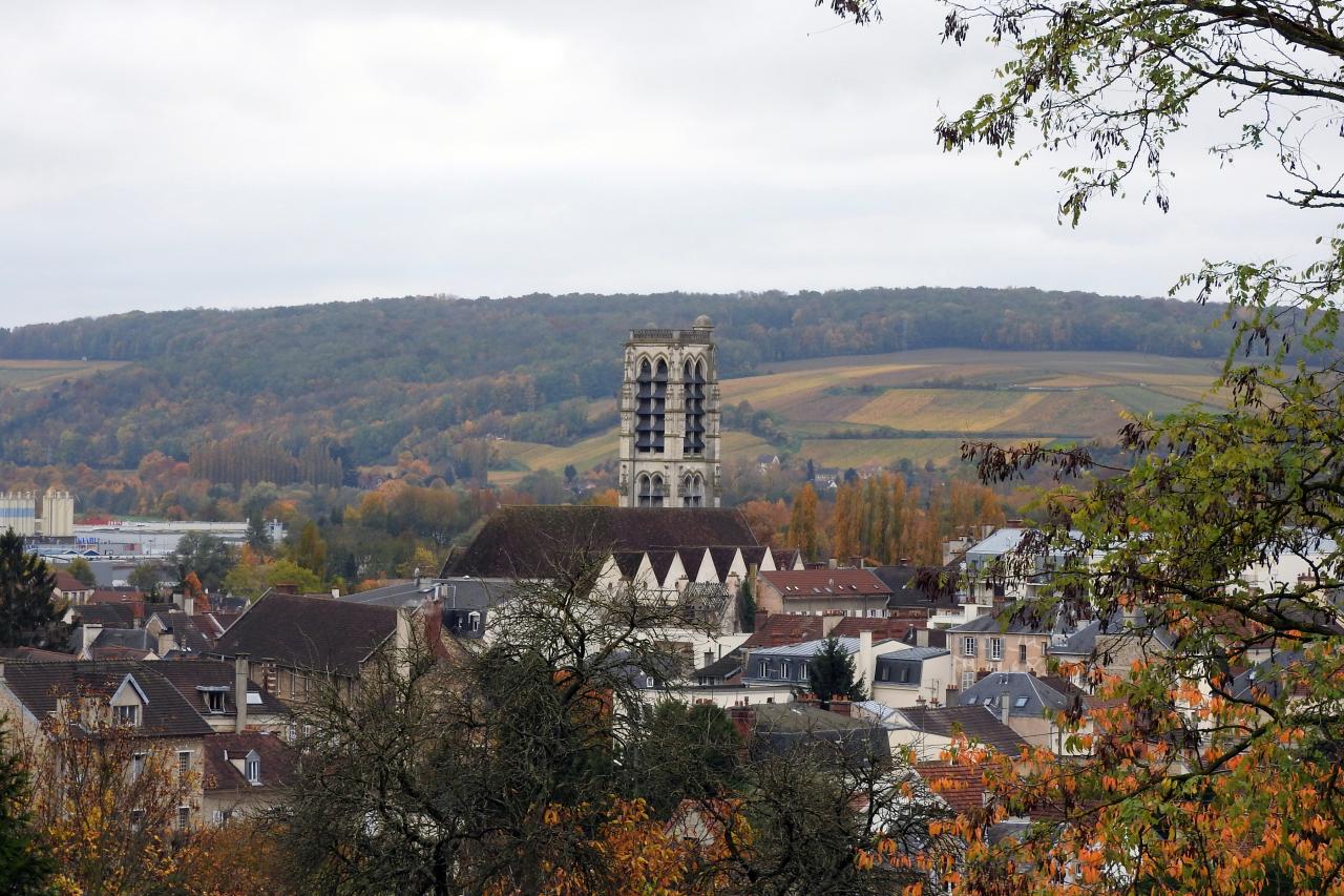 Château Médiéval à Château-Thierry) 