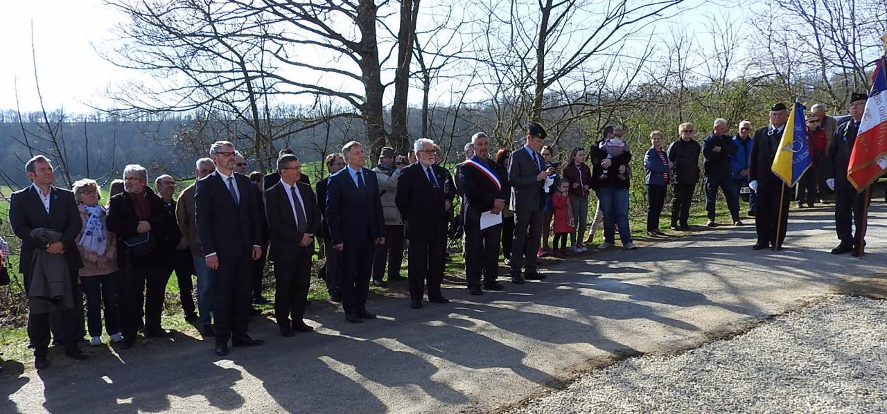 Commémoration au monument des aviateurs à Ostel 25032017 (15)