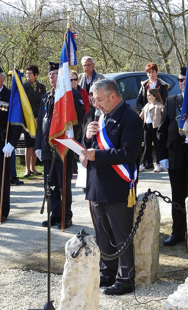 Commémoration au monument des aviateurs à Ostel 25032017 (19)