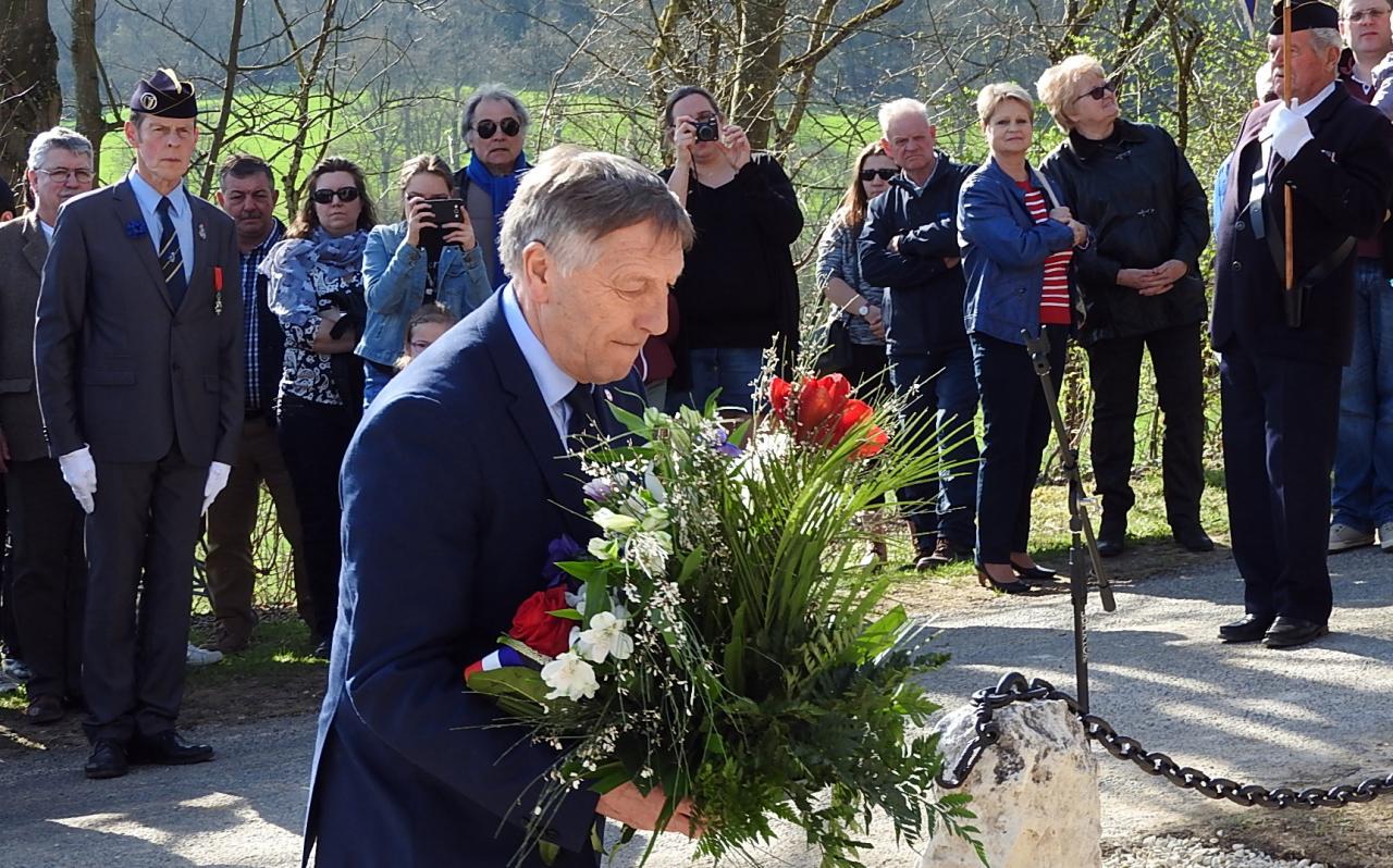 Commémoration au monument des aviateurs à Ostel 25032017 (23)