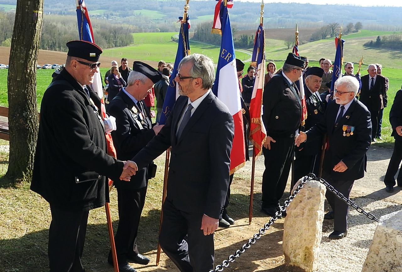 Commémoration au monument des aviateurs à Ostel 25032017 (34)
