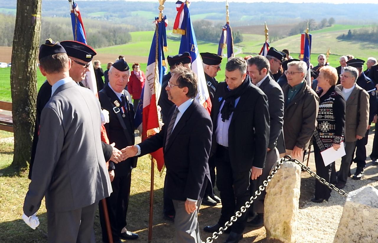 Commémoration au monument des aviateurs à Ostel 25032017 (37)