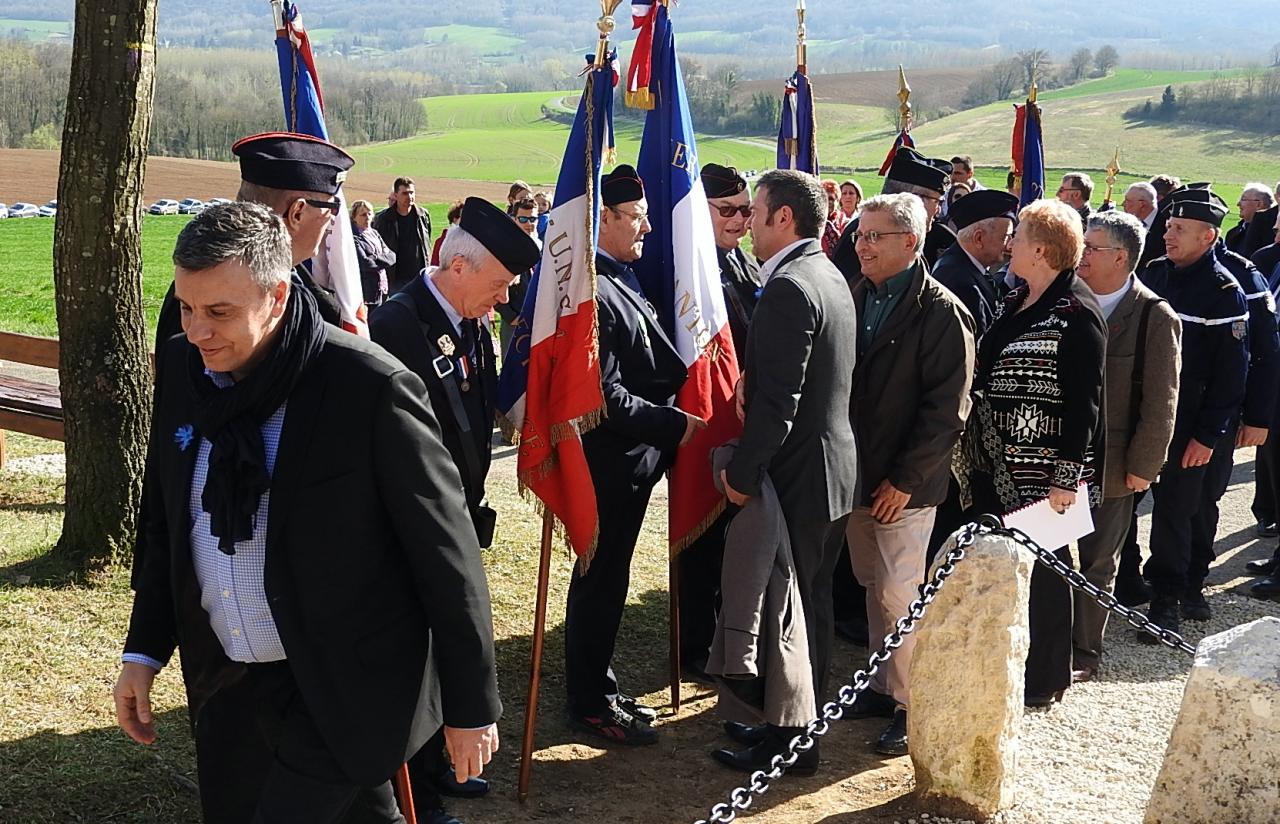 Commémoration au monument des aviateurs à Ostel 25032017 (38)
