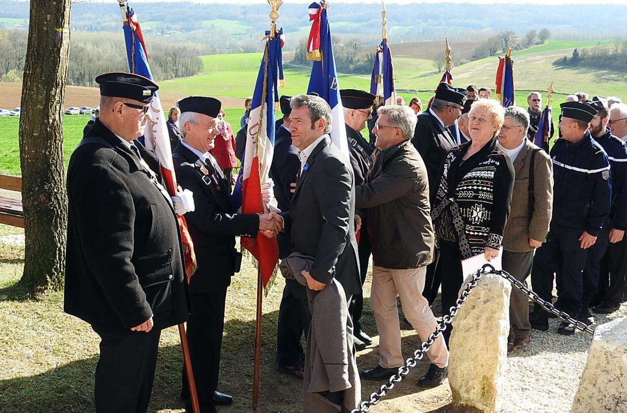 Commémoration au monument des aviateurs à Ostel 25032017 (39)