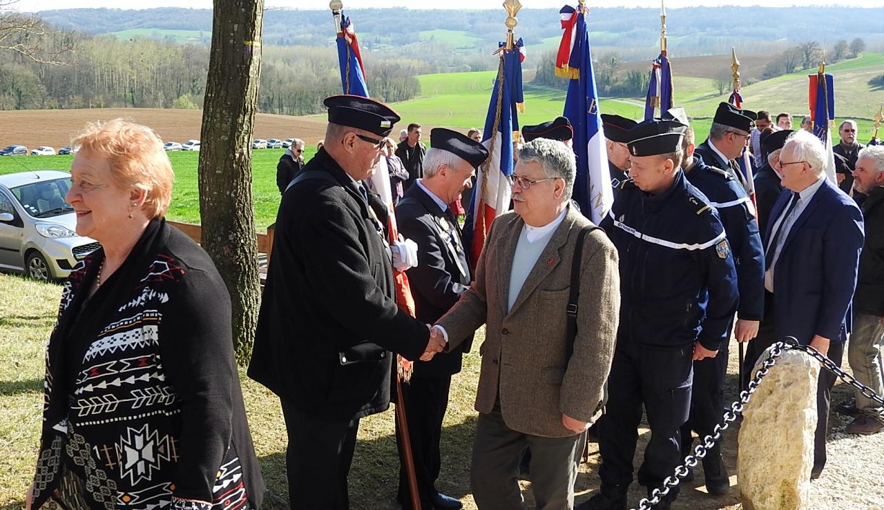 Commémoration au monument des aviateurs à Ostel 25032017 (41)