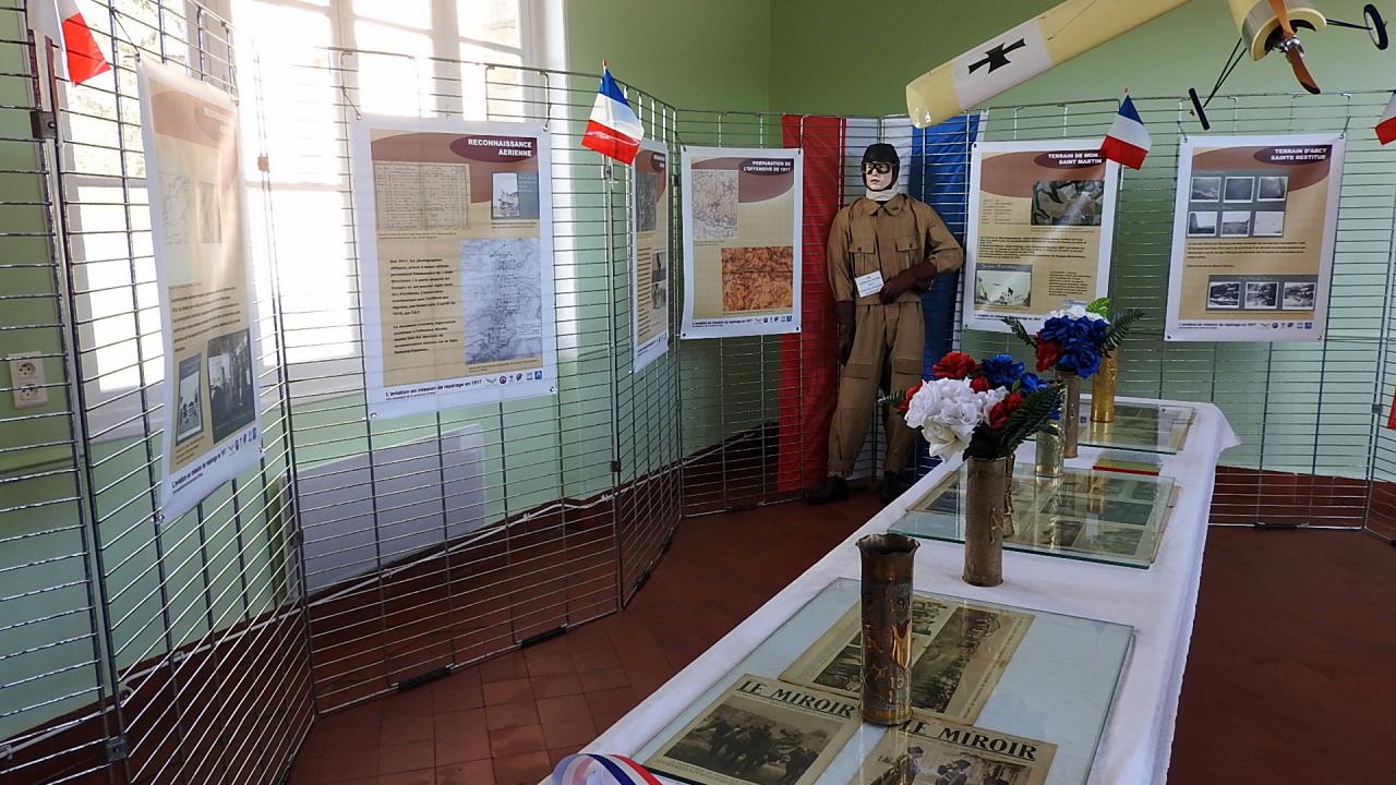 Commémoration au monument des aviateurs à Ostel 25032017 (45)