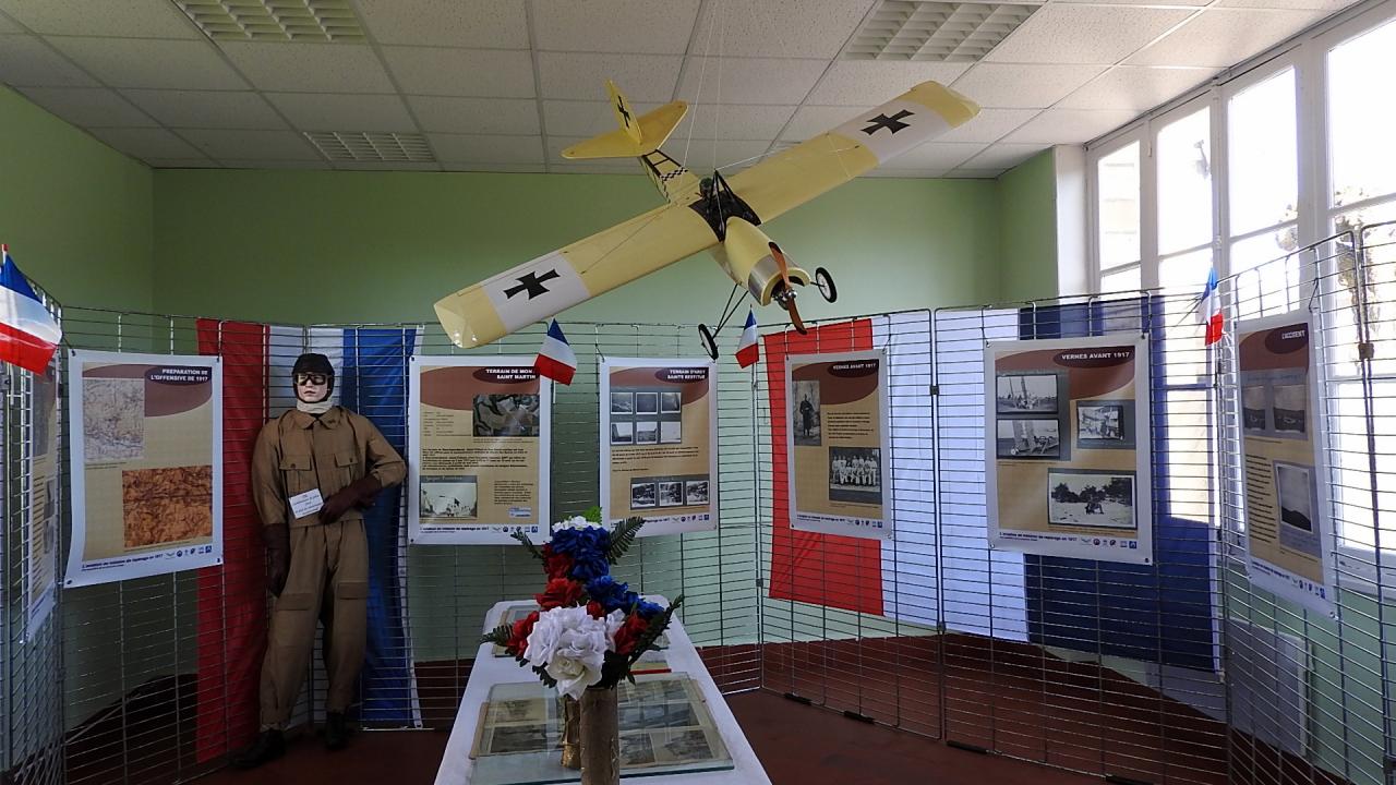 Commémoration au monument des aviateurs à Ostel 25032017 (46)