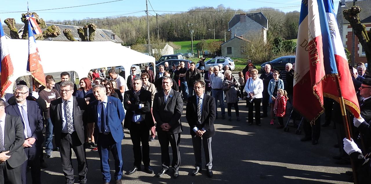 Commémoration au monument des aviateurs à Ostel 25032017 (56)