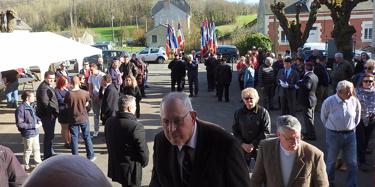 Commémoration au monument des aviateurs à Ostel 25032017 (69)