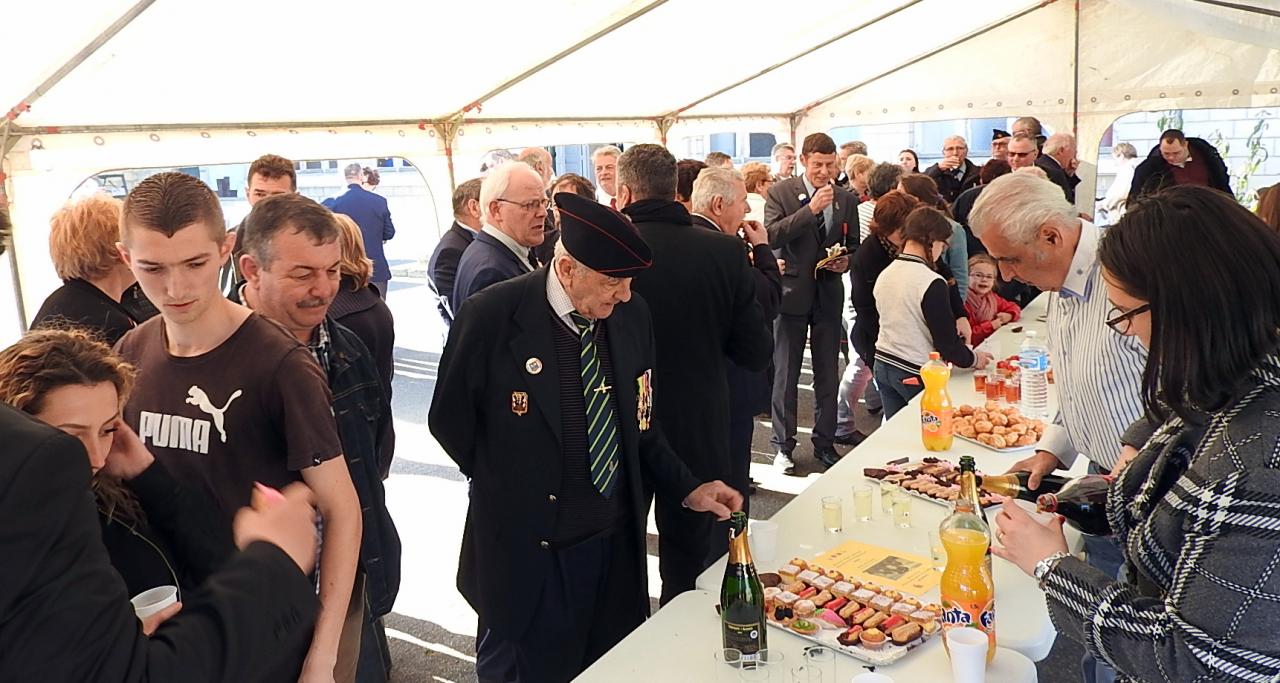 Commémoration au monument des aviateurs à Ostel 25032017 (70)