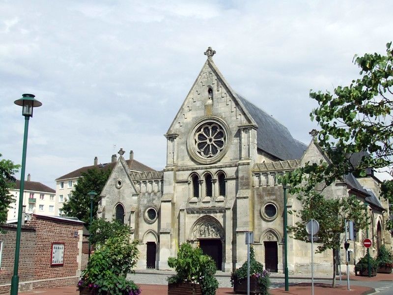Eglise Saint-Montain XIè et agrandie XVIè.1