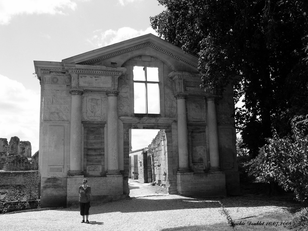 Fère-en-Tardenois (Château) 10072008 (17)