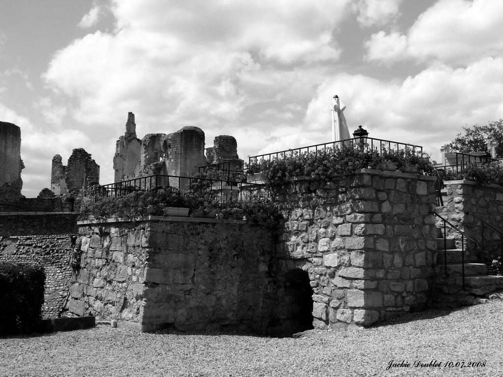 Fère-en-Tardenois (Château) 10072008 (7)