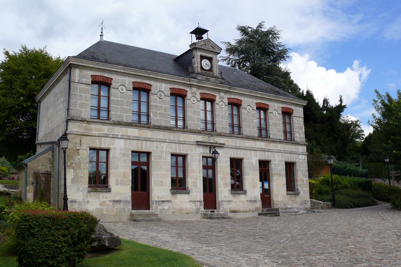 Fleury (Mairie.Ecole datant de 1819) (2)