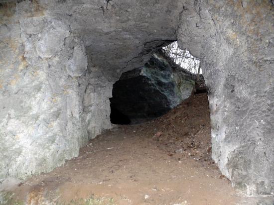 Grotte du Montcel