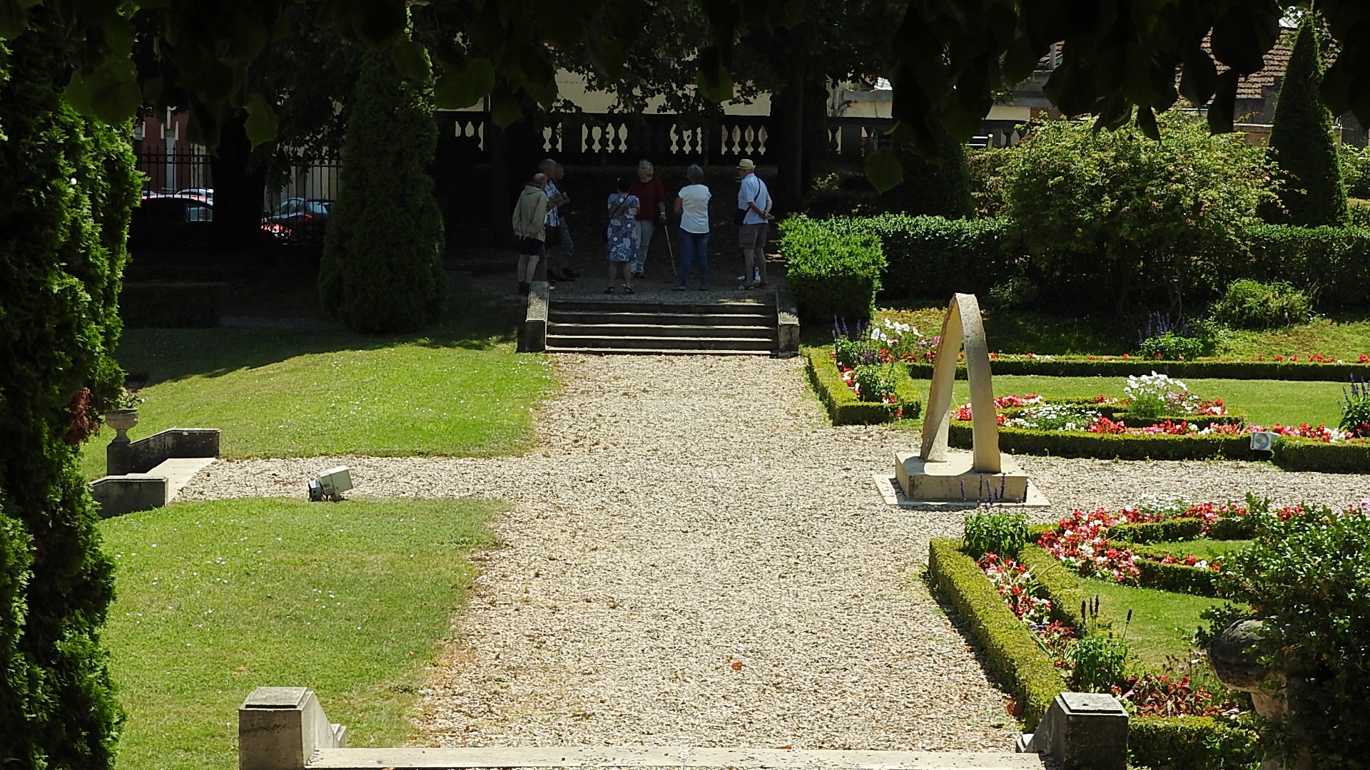 Jardin hotel de ville Soissons (14)