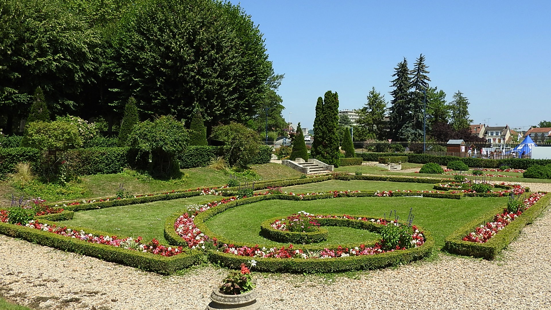 Jardin hotel de ville Soissons (24)