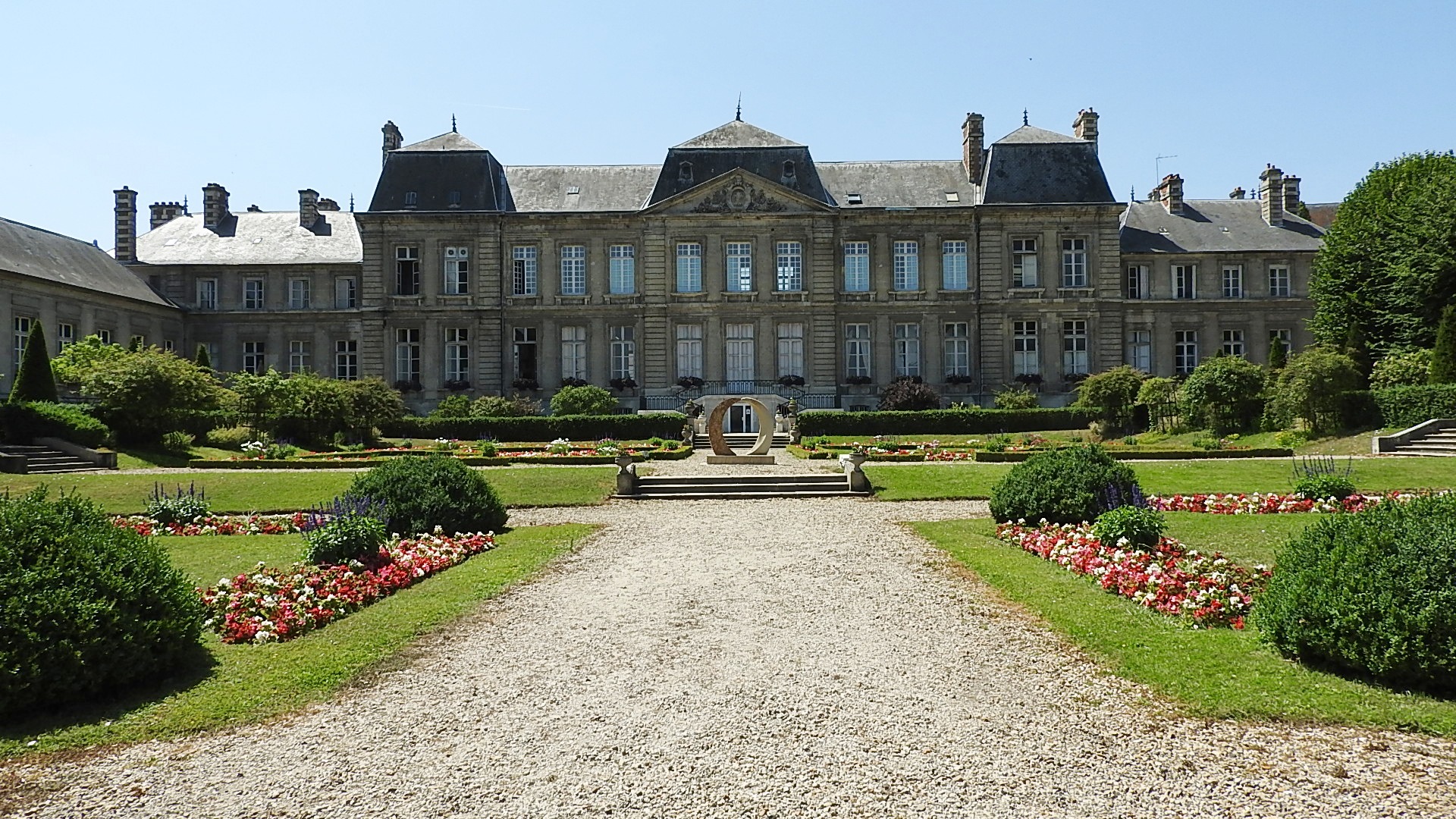 Jardin hotel de ville Soissons (8)