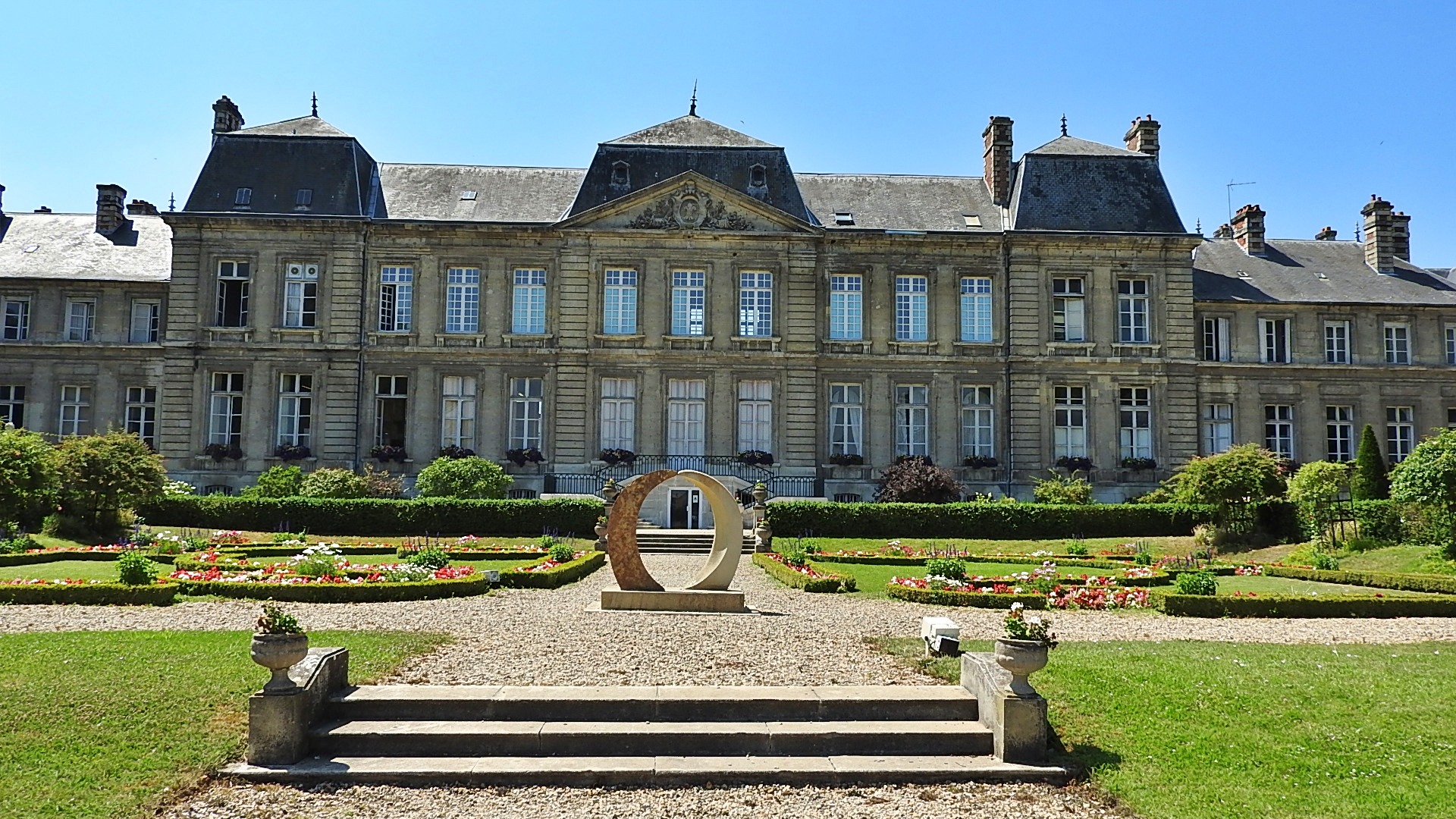 Jardin hotel de ville Soissons (9)