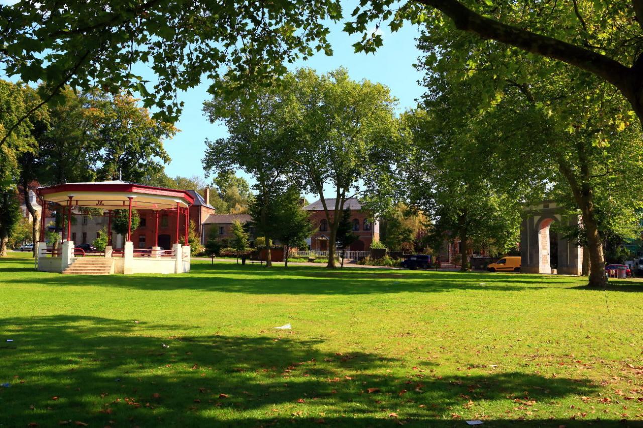Kiosque place verte (2)