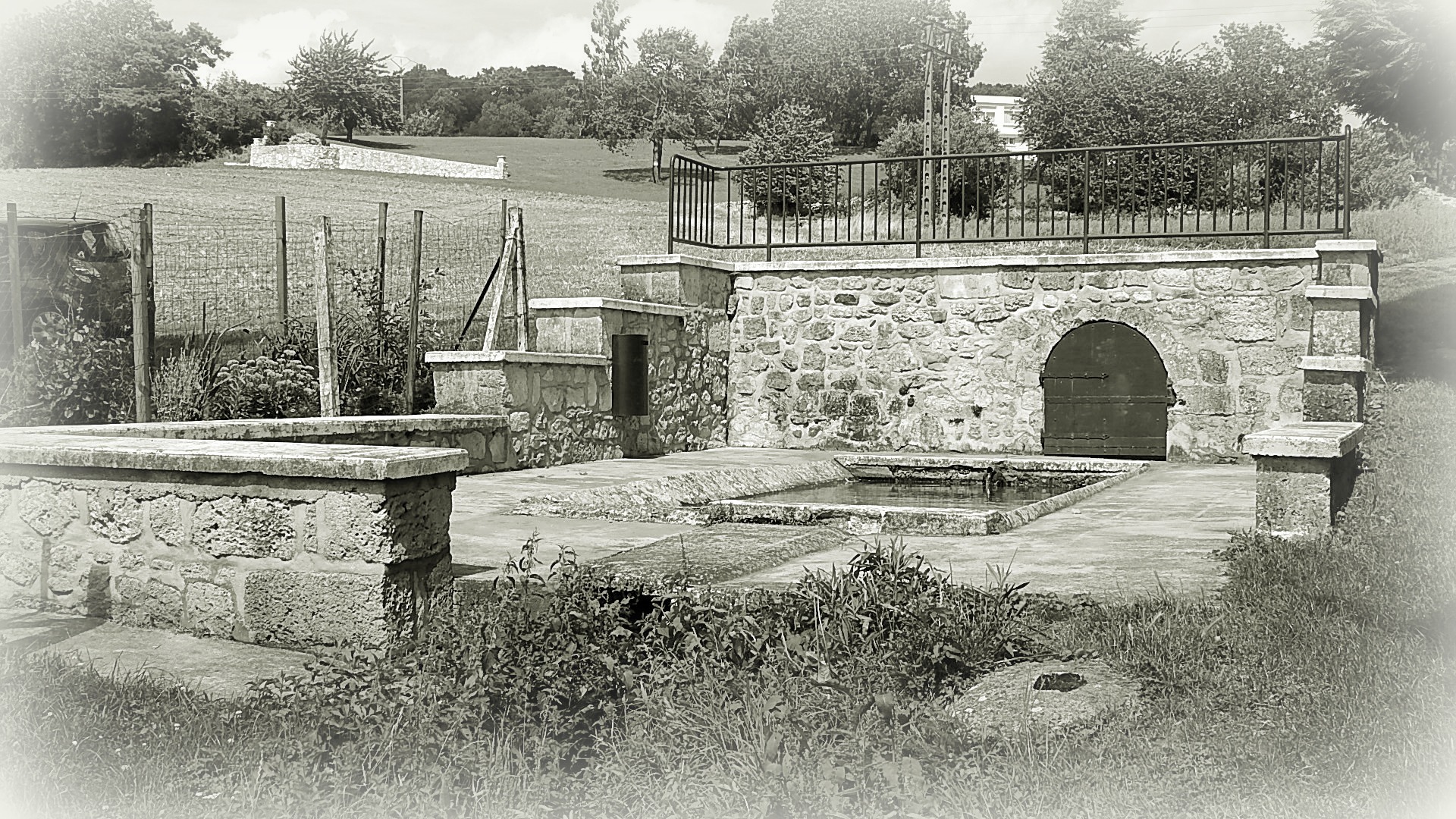 lavoir de la fontaine des comtes (2)