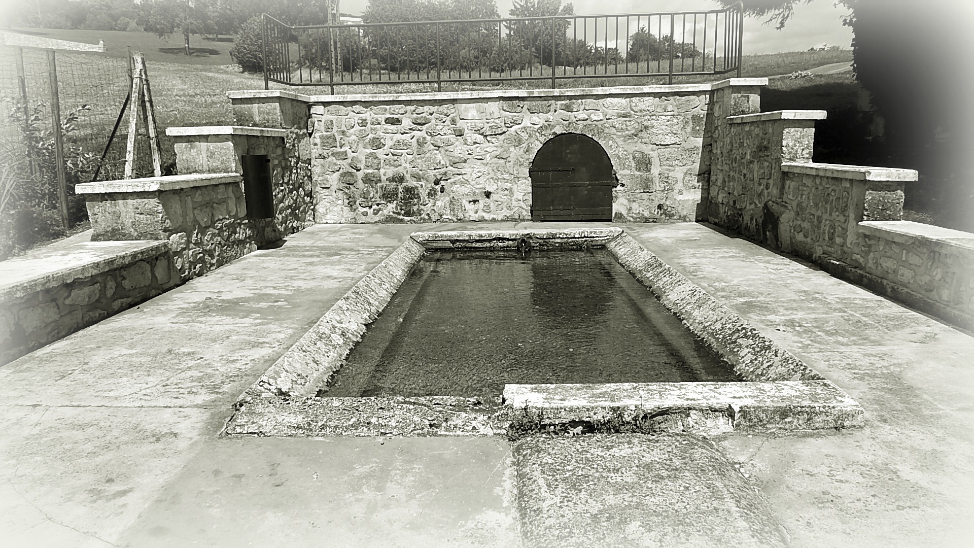lavoir de la fontaine des comtes (3)