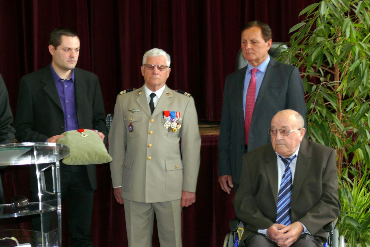 Légion d'honneur R.Hannoteau 23052015 (12)