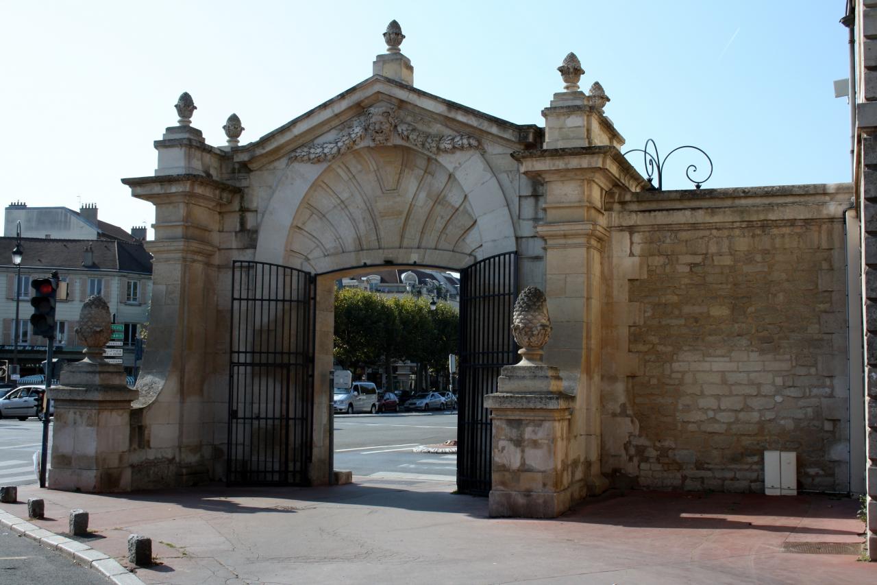 Maisons Laffitte  entré du Parc (2)