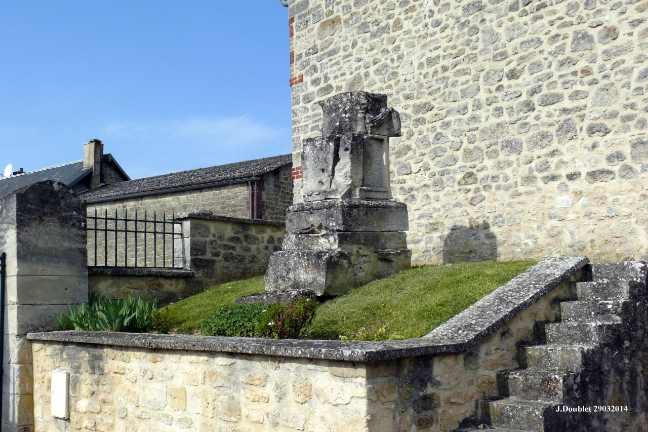 Monampteuil, le village et son église (4)