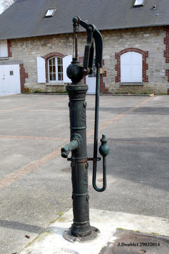 Monampteuil, le village et son église (5)