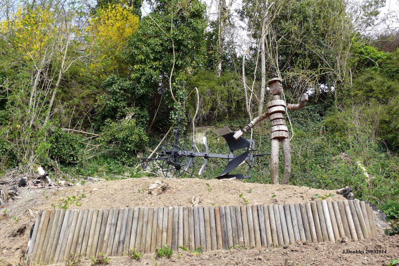 Monampteuil, le village et son église (7)