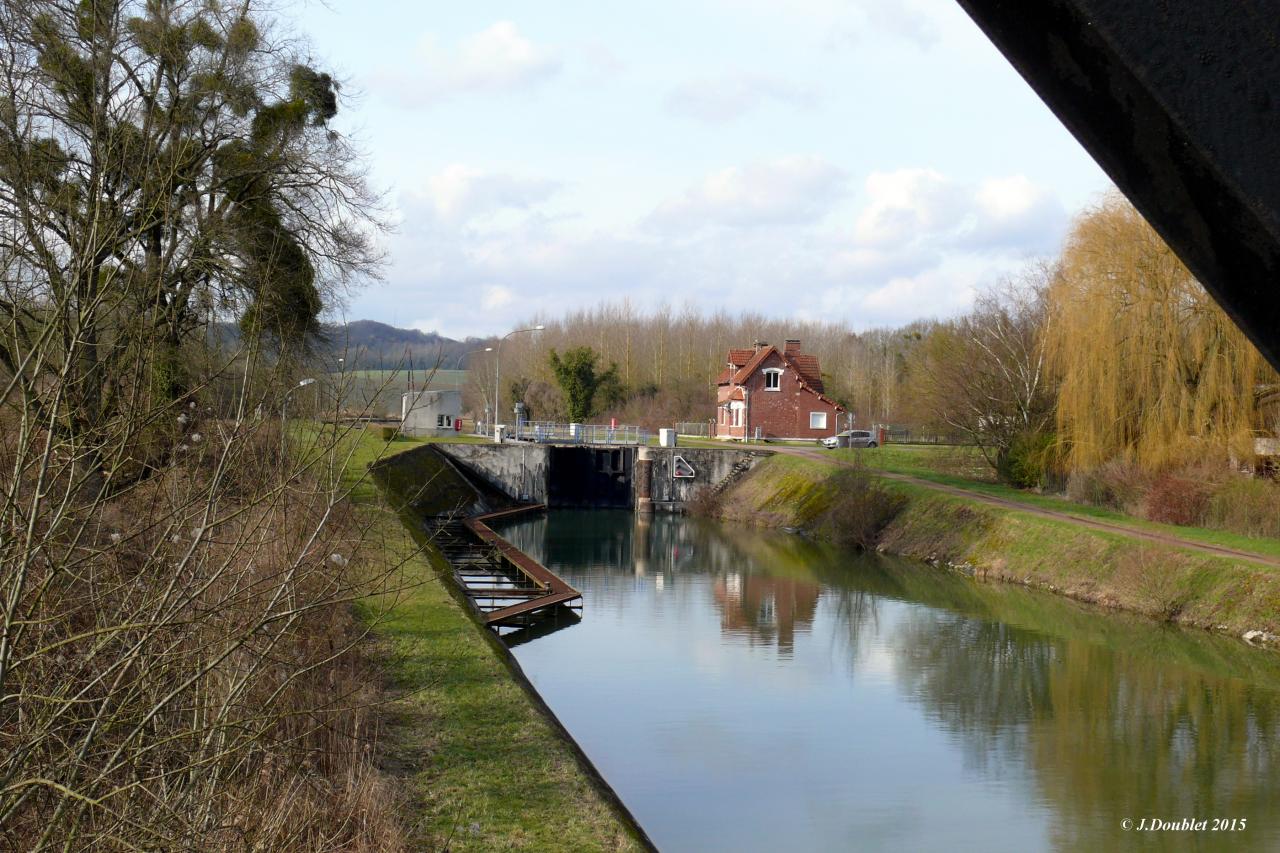 Ecluse de Moussy-Verneuil 22022015