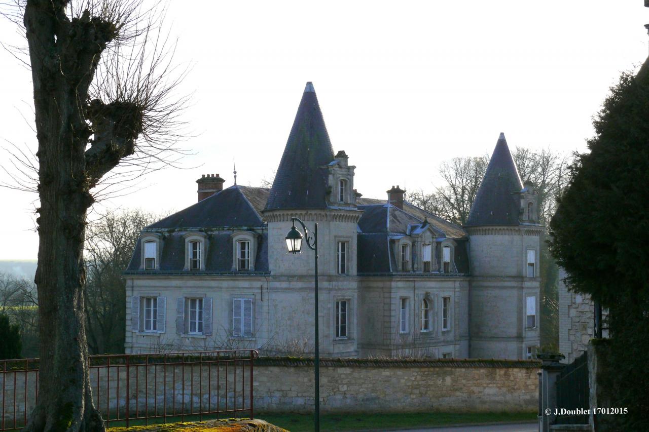 Château de Verneuil (02)