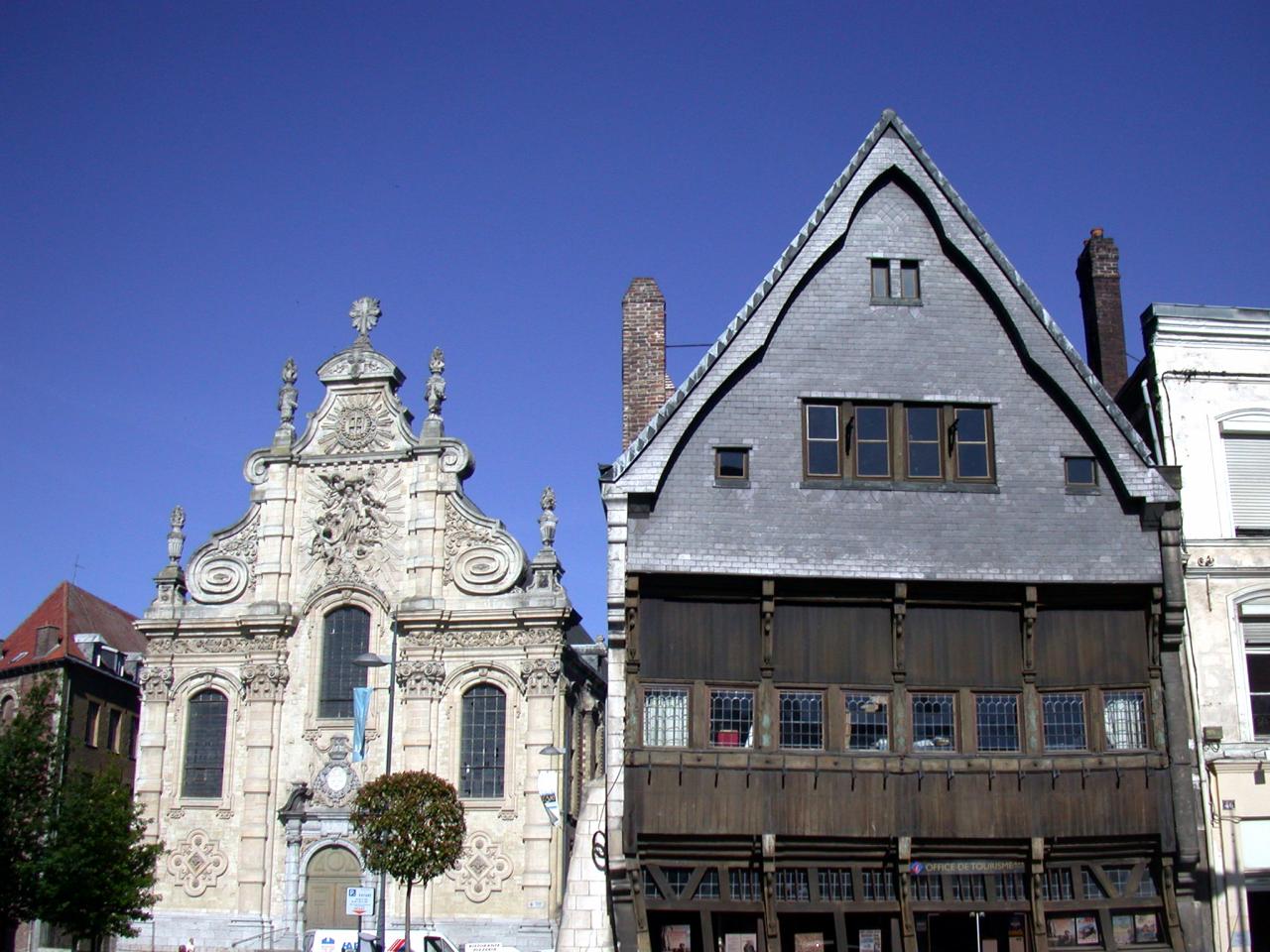 Office-de-Tourisme-de-Cambrai-et-Chapelle-des-Jesuites