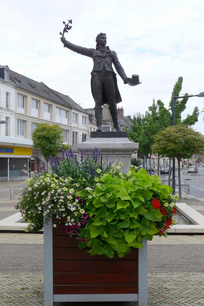 Statue Camille Desmoulins