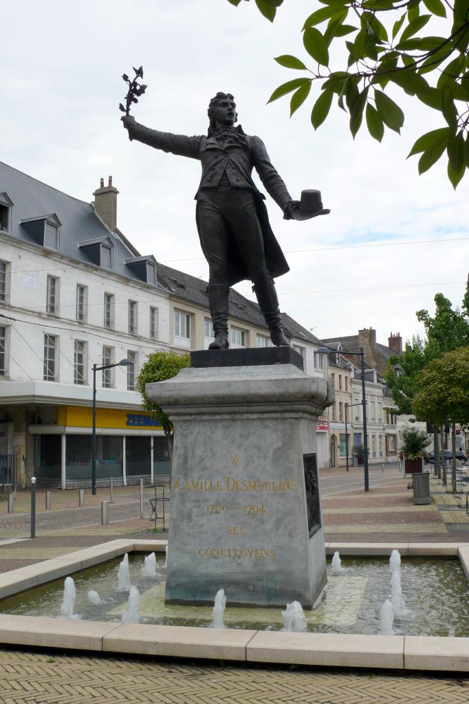 Statue Camille Desmoulins