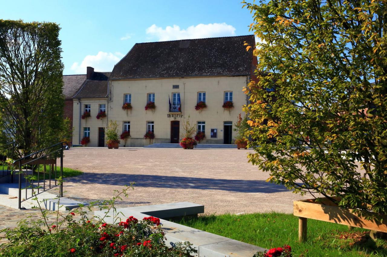 Place de la mairie (3)