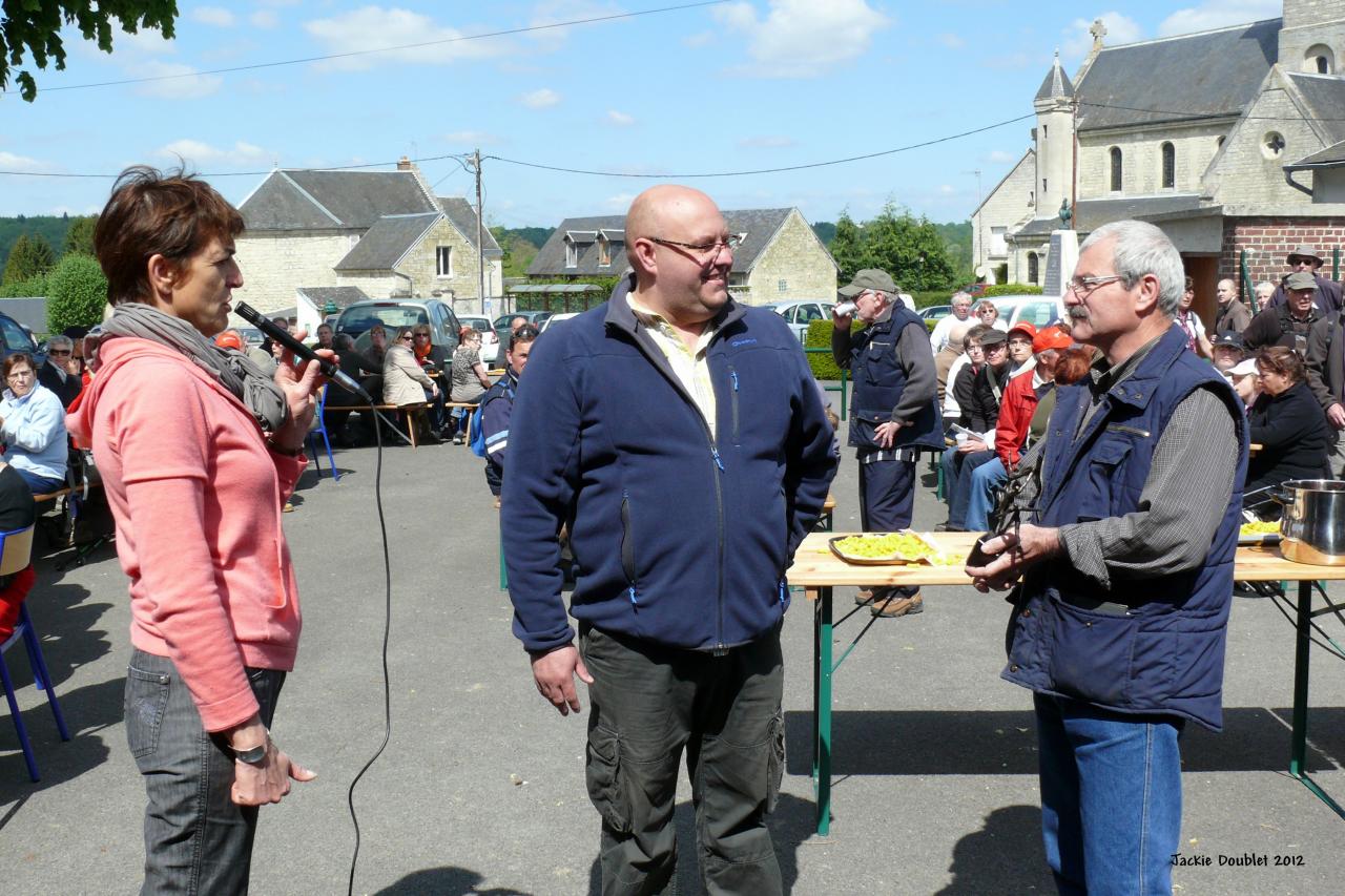 Randonnée intercommunale du val de l'aisne 13 mai 2012 (27)
