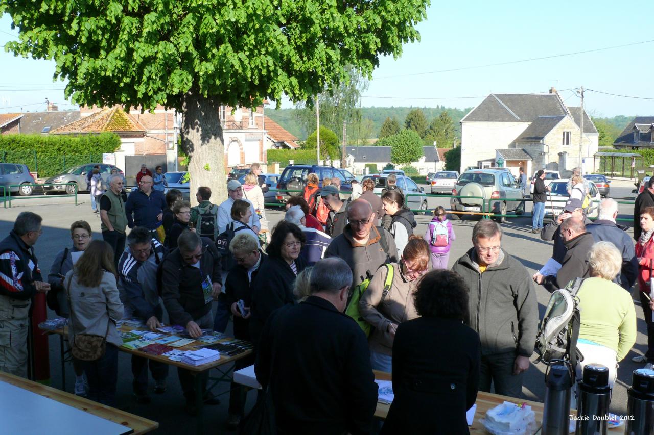 Randonnée intercommunale du val de l'aisne 13 mai 2012 (6)