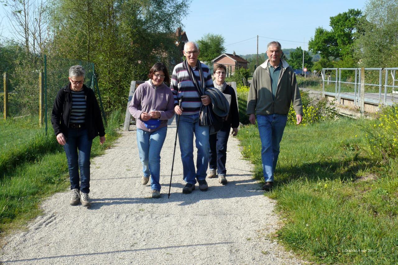 Randonnée intercommunale du val de l'Aisne Monampteuil (22)
