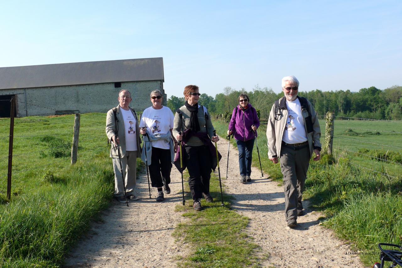 Randonnée intercommunale du val de l'Aisne Monampteuil (25)