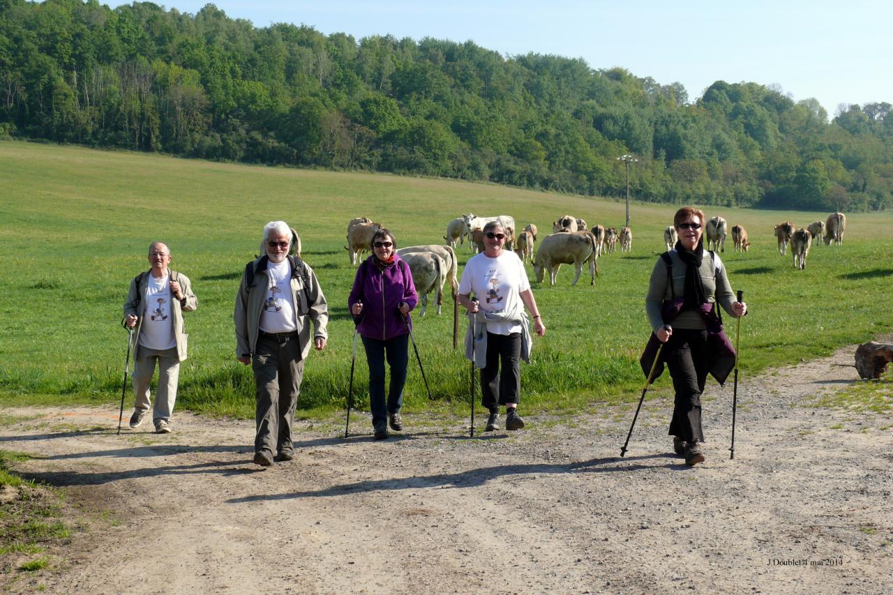 Randonnée intercommunale du val de l'Aisne Monampteuil (27)
